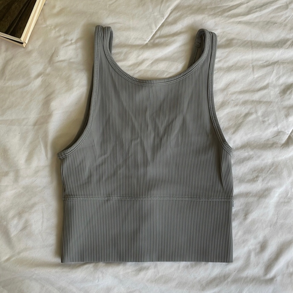 Lululemon power Pivot ribber tank top size 2